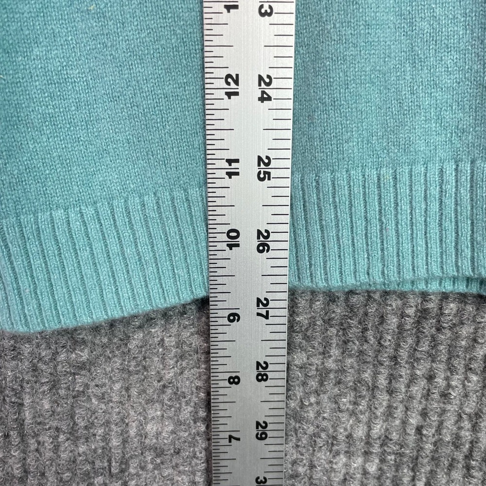 LL Bean Cashmere Sweater Women Large Blue Crew Neck Long Sleeve Pullover Travel - Picture 9 of 11
